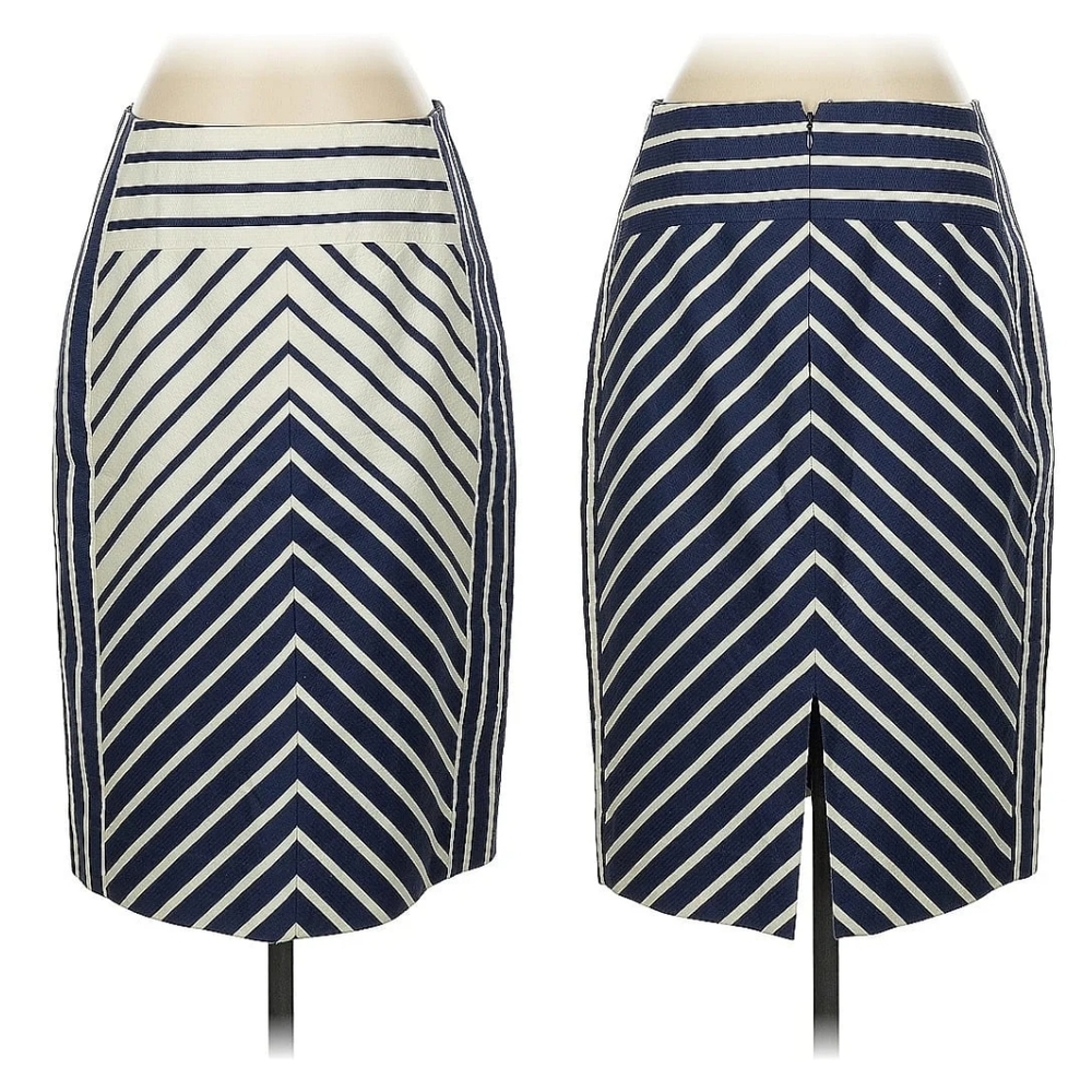 JCrew Size 4 skirt - cevron/herringbone pattern